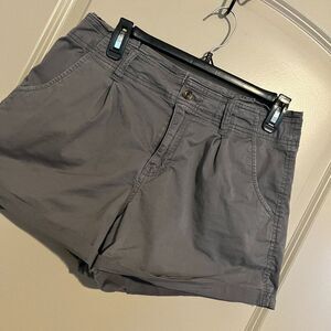 Womens Grey Shorts, Arizona, size 11
